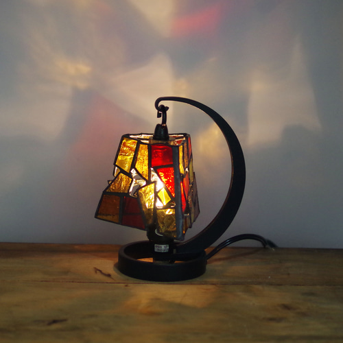 暖色ステンドグラスランプ スタンドライト・テーブルランプ ガラス工房