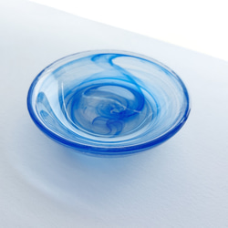 青いガラス皿とアロマストーンのセット 5枚目の画像