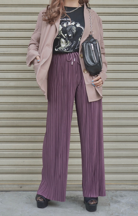 Shiny Pleats Wide Pants (dark purple) ロングパンツボルドー 赤紫 カジュアル 1枚目の画像