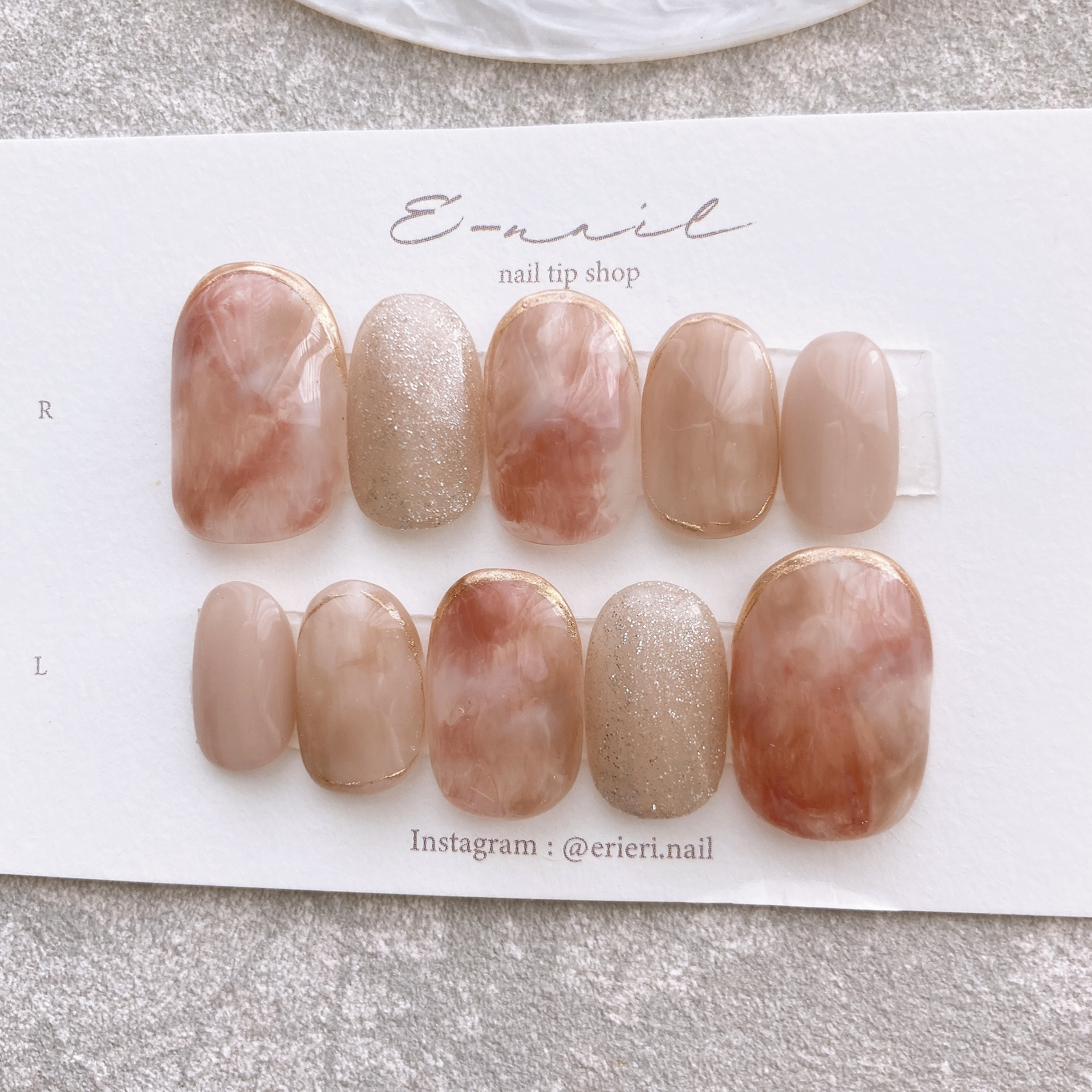 No.338 ネイルチップ　ブラウン　茶　ニュアンス　ちゅるん　マグネット　秋 秋ネイル ニュアンスネイルチップ うるうる ちゅるん マグネット