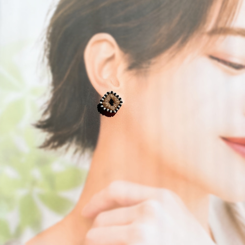 No.92【アースカラー】 菱形の刺繍ピアスorイヤリング ピアス 