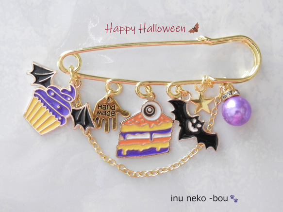 ＊送料無料＊チャリティー★Happy Halloween☆彡 目玉ケーキのブローチピン　＊ハロウィンブローチ 1枚目の画像