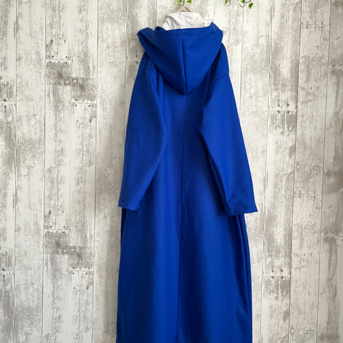 綺麗なブルーウール混ロングコートサイズ40 圧縮ウールニット綺麗ブルー色フードロングコート コート Kym couleur