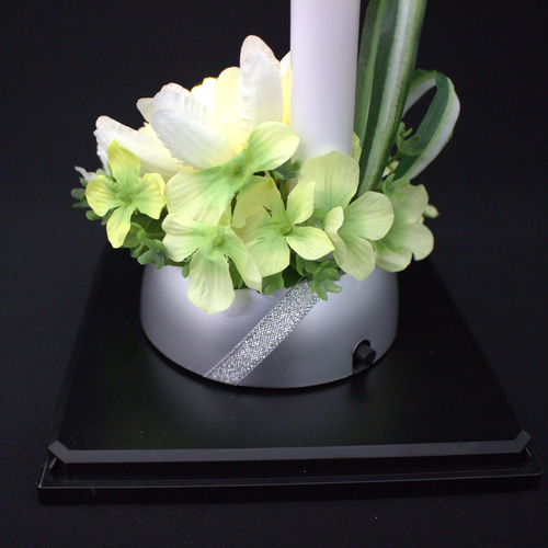 374 LED ローソク付お供え花 菊とグリーン 【仏花 LEDﾌﾗﾜｰｱﾚﾝｼﾞ