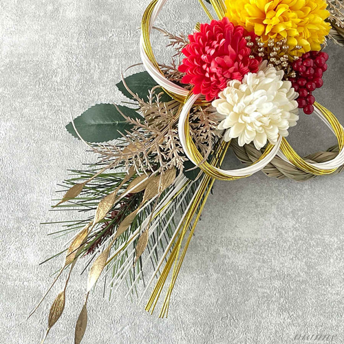 ピンポンマムと水引きのしめ縄飾り（イエロー） しめ縄