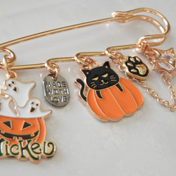 ＊送料無料＊チャリティー★Happy Halloween☆彡 wicked！カボチャの猫ちゃんブローチピン　＊ハロウィン 13枚目の画像