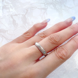 「夜空に煌めくエメラルドブルー」リング ステンレス 結婚指輪 誕生石 刻印 記念日 クリスマス〔単品価格〕 4枚目の画像