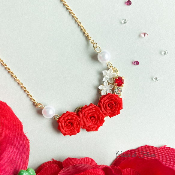 赤い薔薇とパールのネックレス　つまみ細工　正絹羽二重　シルク　 4枚目の画像