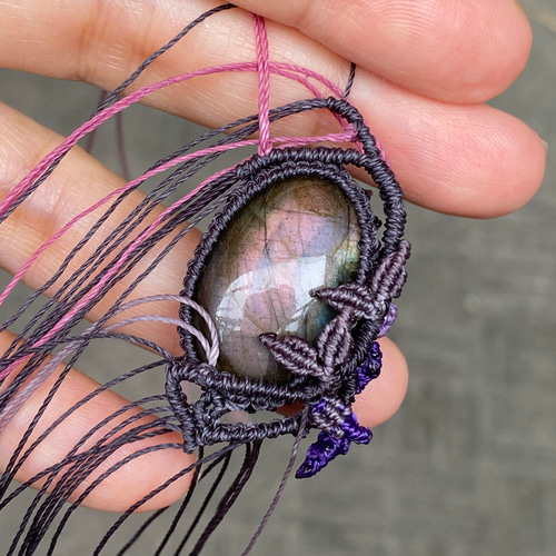 赤系の紫は好きですか？♢ピンキッシュパープル ラブラドライトの