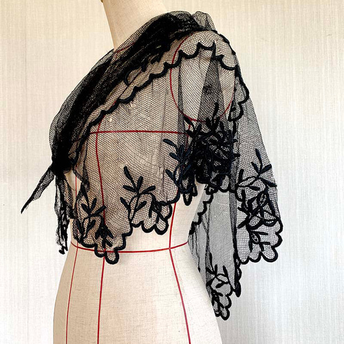 チュールショール 黒レース 黒糸刺繍 ばら 破れあり 12ACbv7