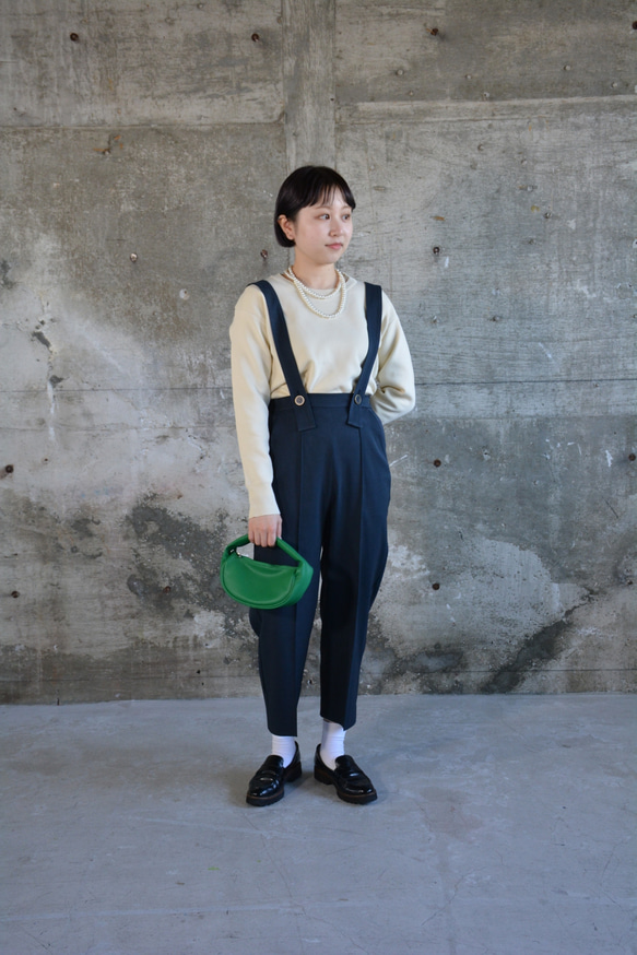 小柄さん向け　サスペンダー付きテーパードパンツ　navy（short丈）受注受付中です☺︎ 1枚目の画像