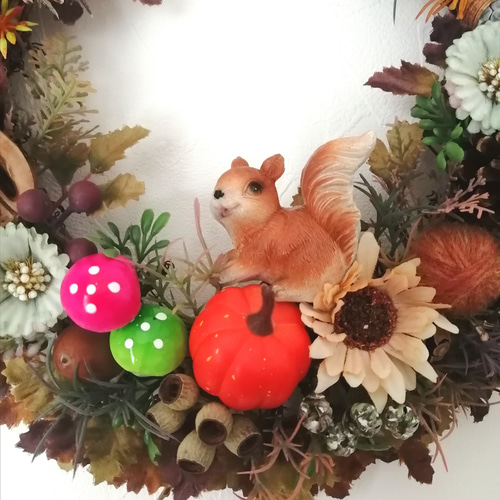 リスとどんぐり達のリース