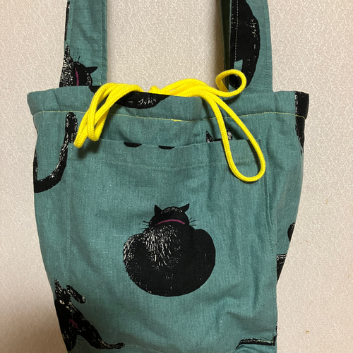 猫ちゃんトートバッグ。肩掛けトートバッグ/エコバッグ/お買い物バッグ
