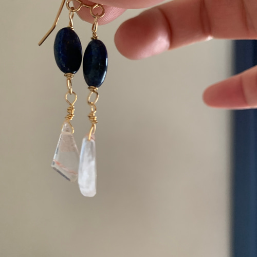 267.天然石ラピスラズリとヒマラヤ産水晶14kgfピアス ピアス（フック