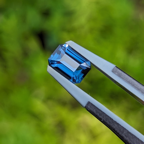 CGL鑑別書付き】天然コバルトブルースピネル 1.68ct エメラルドカット