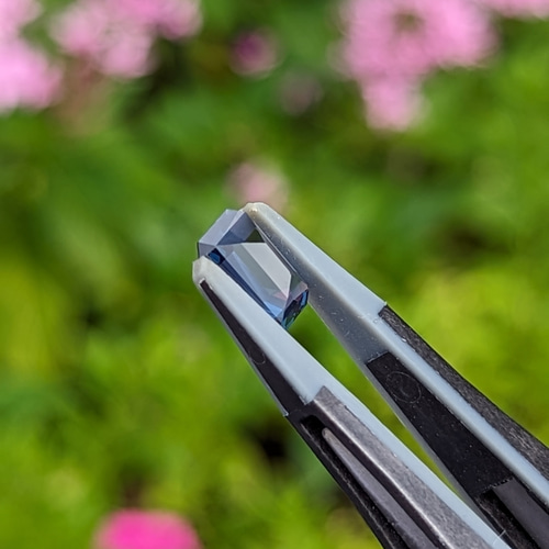 CGL鑑別書付き】天然コバルトブルースピネル 1.68ct エメラルド CGL鑑別書付き】天然コバルトブルースピネル 1.68ct エメラルド