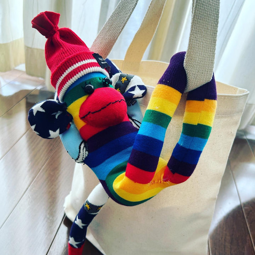 抱っこソックスモンキー レインボーボーダー ぬいぐるみ