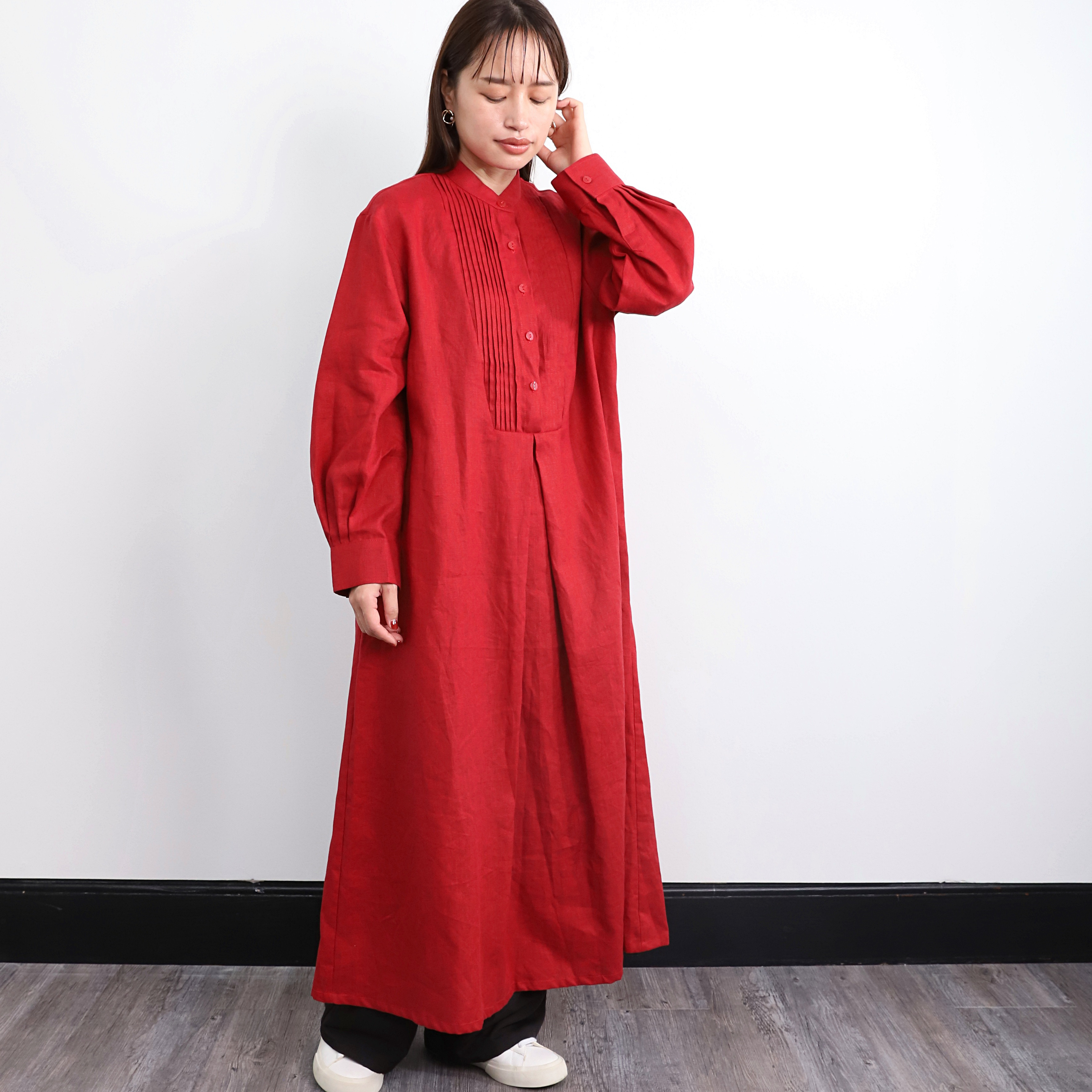 人気✨アンティークスノワール 麻 リネン シャツワンピース レース ピンタック 人気✨アンティークスノワール 麻 リネン シャツワンピース