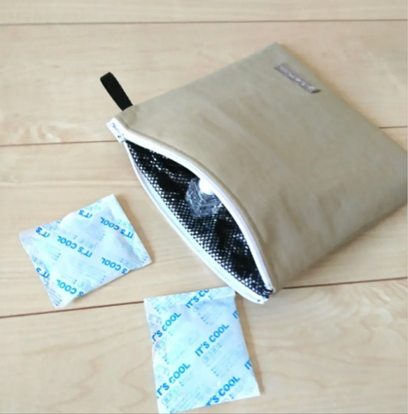 アイスリングケース・アイスリングポーチ・ Ｌサイズ用・保冷バッグ・保温バッグ（ナイロン撥水布・21×21㎝）ベージュ 2枚目の画像