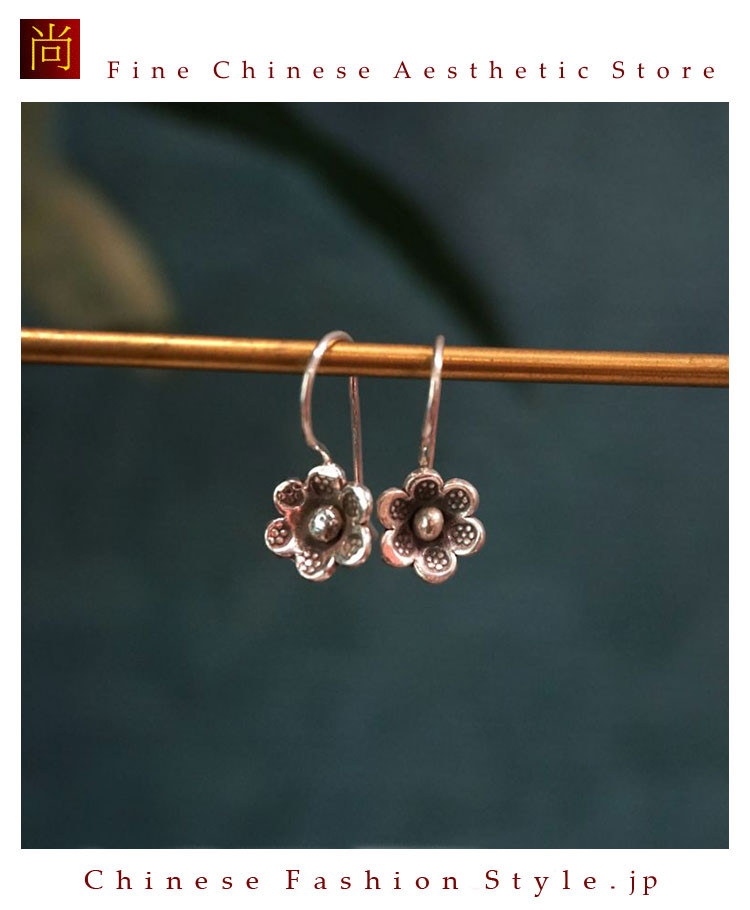 銀純度99％以上のピュアシルバージュエリーアート職人手作りのピアス＃172