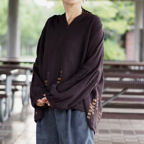 KHAITE◆長袖ブラウス/2/ナイロン/ブラック Kilka/軽くて羽織としても使える2WAYシャーリングブラウス -これ