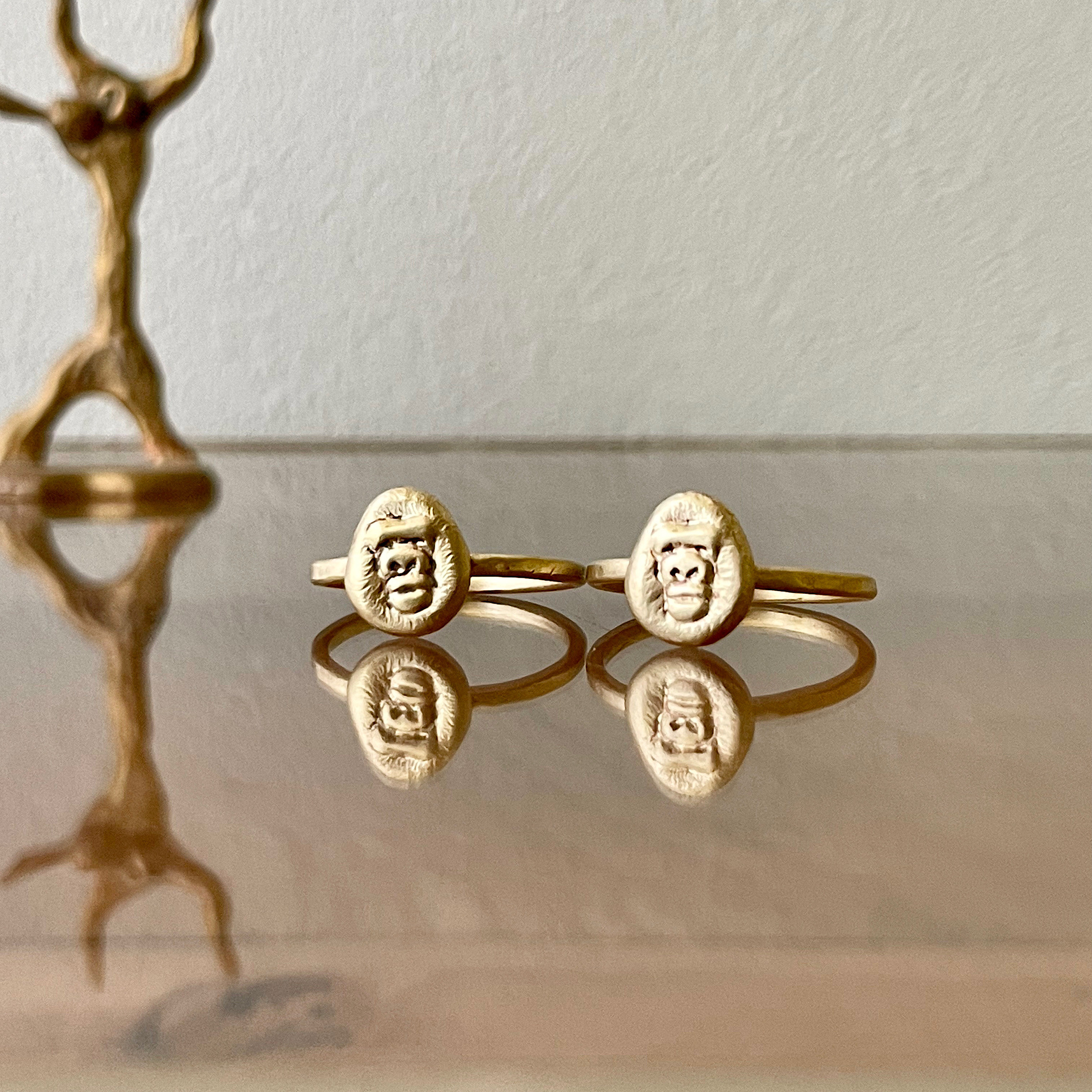 ゴリラの指輪　真鍮