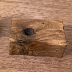 キノコの置物 木彫り 台付き（木材：ウォルナット節あり）（No.S1007） 9枚目の画像