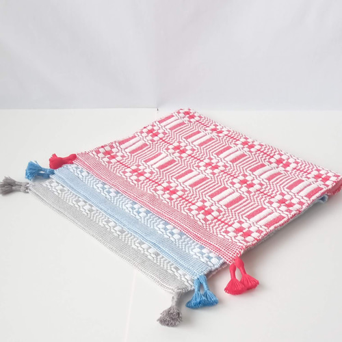 北欧手織り:フリークロス/ムンカベルテ織り（グレー） ランチョン