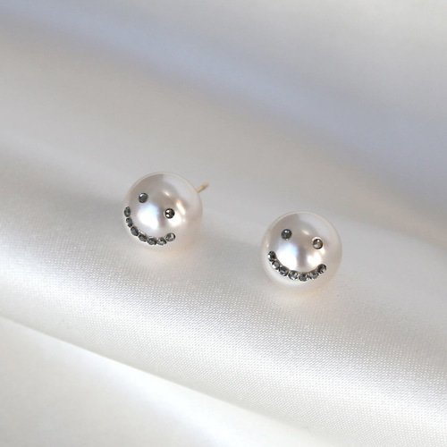 Smile Pearl W&B スマイルピアス スマイルイヤリング スワロフスキー