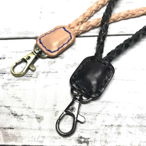 三線 人工皮　ストラップ付き　美品 編み込みストラップハンドメイドヌメ革本革革細工レザークラフト