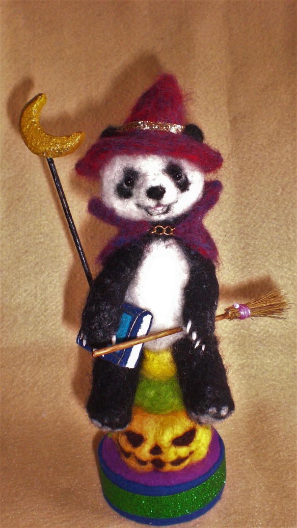 羊毛フェルト☆ハロウィン魔法使いのパンダくん 羊毛フェルト ane 通販