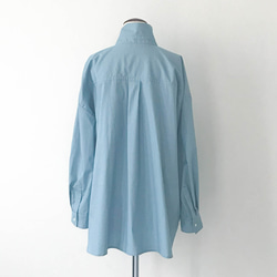 コエリブラウスPart2 ＜衿を立てて着るオーバーサイズ白シャツ＞ ～ソフトブロード ブルーグレー～ 4枚目の画像