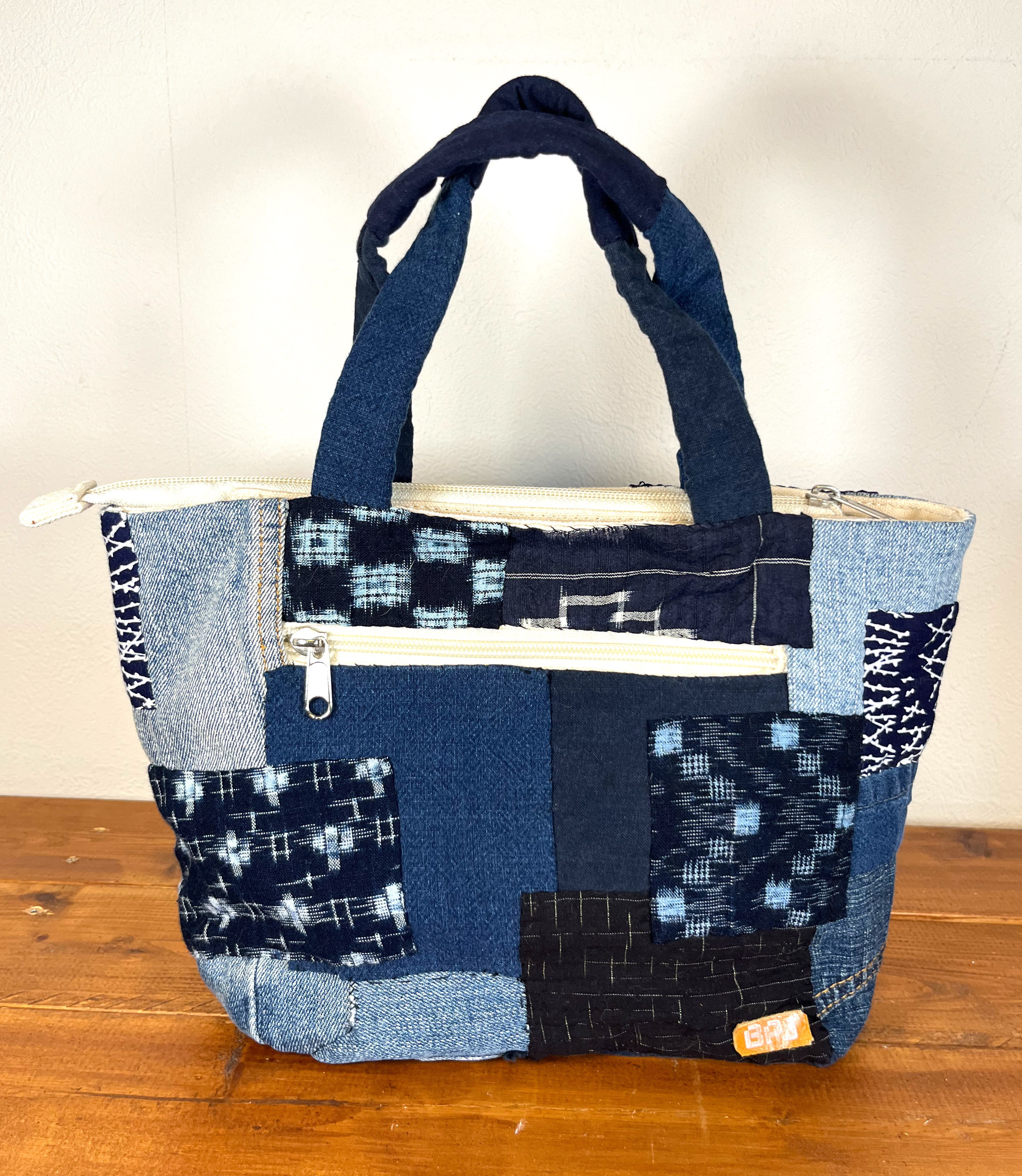 D-005 アフリカ布＆リメイクデニムのトートバッグ D-005 アフリカ布＆リメイクデニムのトートバッグ