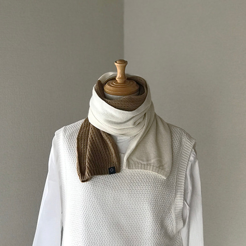しとふわ カシミヤシルクのBi-colorメッシュ筒マフラー ホワイト  