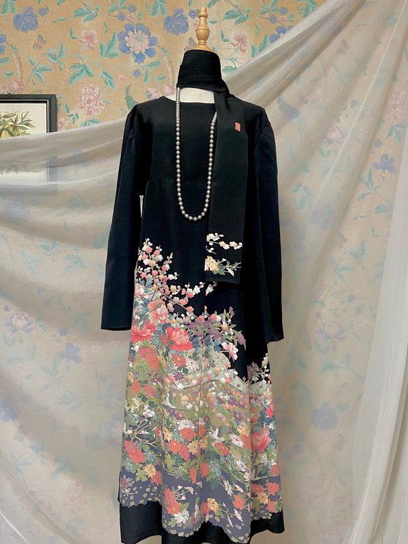 着物リメイク　総刺繍　ワンピース　黒留袖　ロング　ドレス　Aライン　地紙覆花鳥文 着物リメイク ワンピース 黒留袖 ドレス ロング Aライン 金彩 熨斗 駒刺繍
