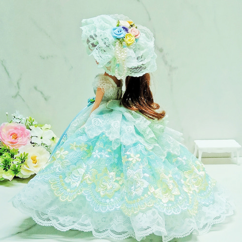 リカちゃん用着せ替えドレス 薔薇の刺繍たっぷりドレス パニエ付き