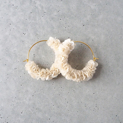 高級時裝刺繡▫️HOOP 14kgf 耳環#ER2301 IVORY/Luneville 刺繡 第1張的照片