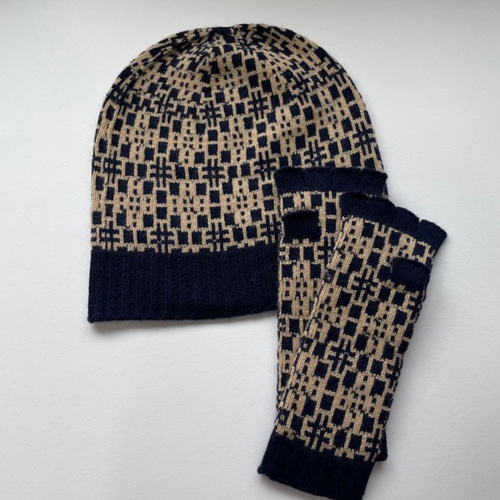 カシミヤ ジャガードニットキャップ 手袋・ミトン crews 通販