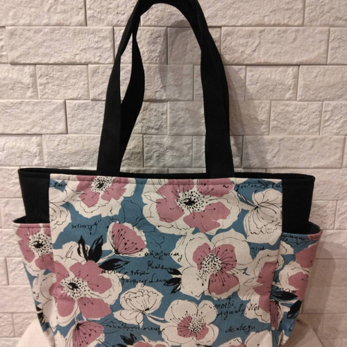 送料込】花柄 英字 A4サイズサイドポケットトートバッグ