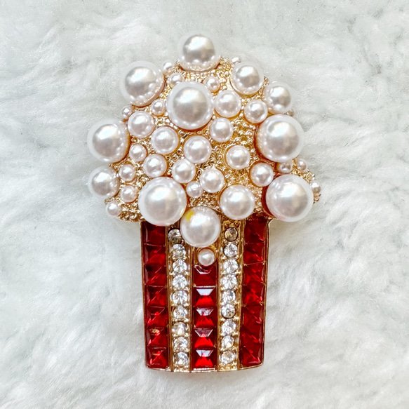 ♡即納♡ ポップコーンパールブローチピン ブローチ LILY ROSE 通販