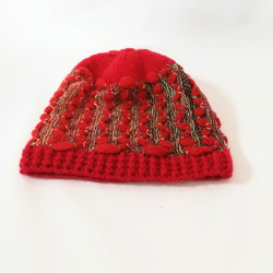 赤の機械編みニット帽子 8枚目の画像