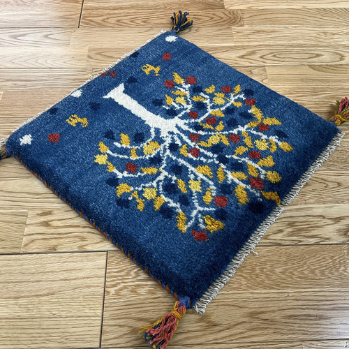 秋の目玉品】ペルシャ ギャッベ ミニマット 42×42 青 生命の木