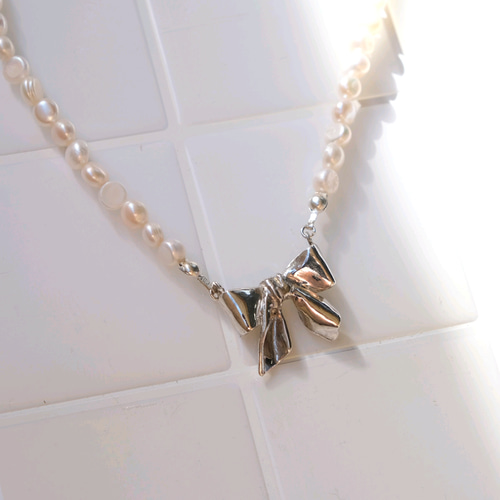 セール！値下げ中！】【SV925】シルバーリボンパールネックレス