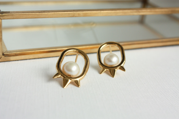 【受注制作】STUDS PIERCED EARRINGS スタッドピアス 【No.1】 7枚目の画像