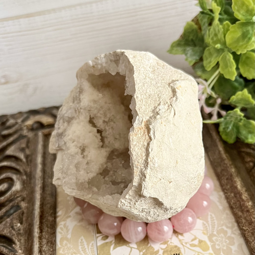 完全浄化可能！大きな水晶ジオード 完全浄化用】大型水晶ジオード（Quartz Geode）19-500