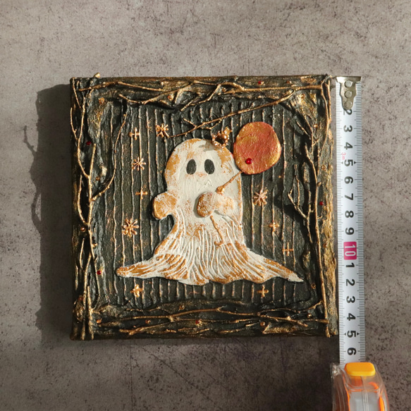 【一点物】「おばけちゃんと風船」アンティーク風なテクスチャーアート　インテリアアート 4枚目の画像