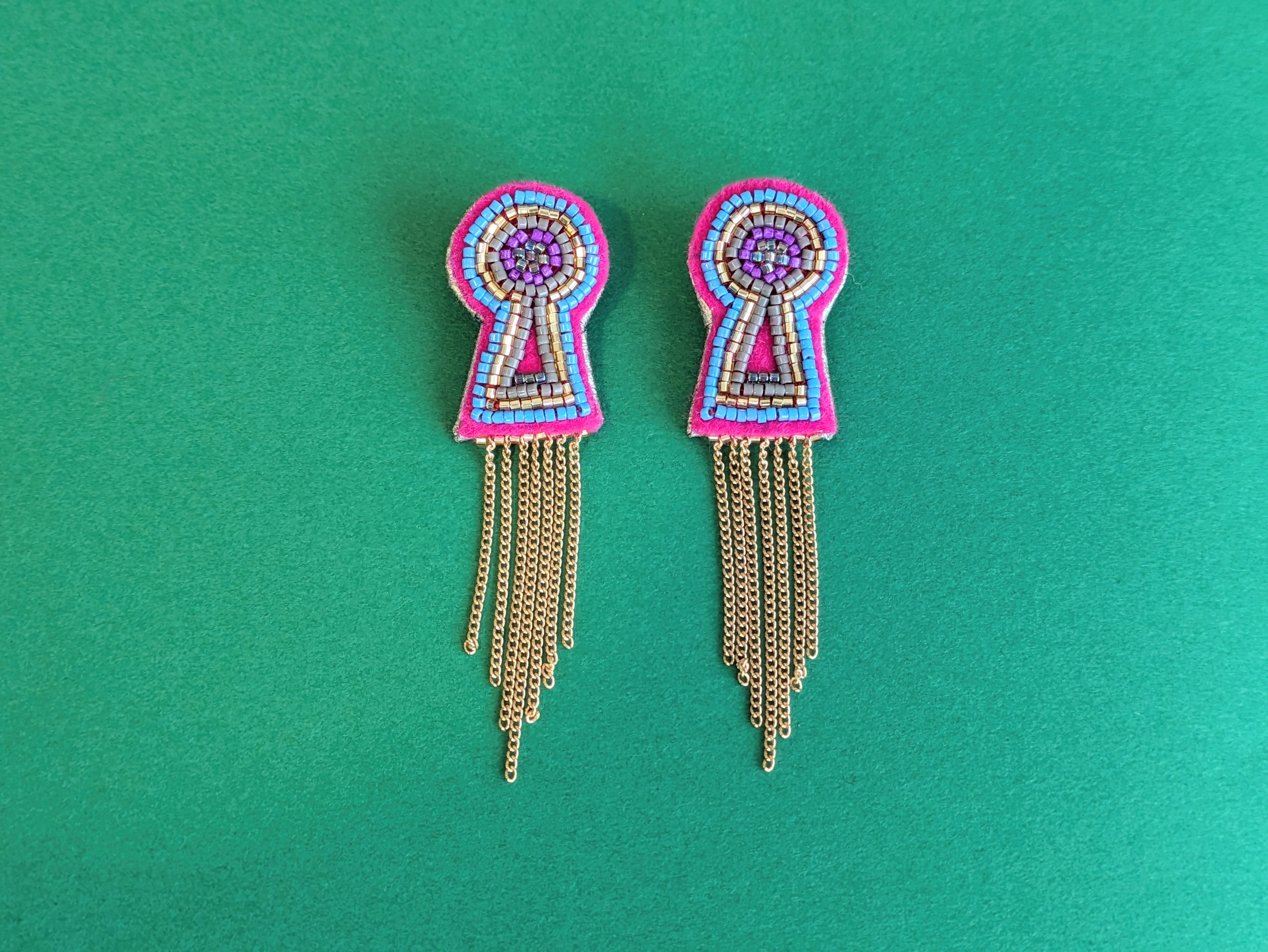 古墳のゴールドフリンジピアス(イヤリング)　a　両耳用