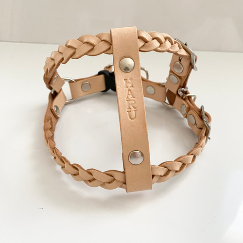 ワンちゃんリード ヌメ革 ハンドメイド ヌメ革ナチュラルハーネス三つ編み（中型犬） リード・首輪 kurara
