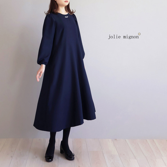 未使用級 ジョリーミニョン 袖口パール付き 異素材パフスリーブプルオーバー 36 異素材パフスリーブ パール付き ストレッチプルオーバー