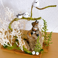 totorigiの森　エゾリス　シマエナガ　動物　フィギュア　ミニチュア　木工　置物 1枚目の画像